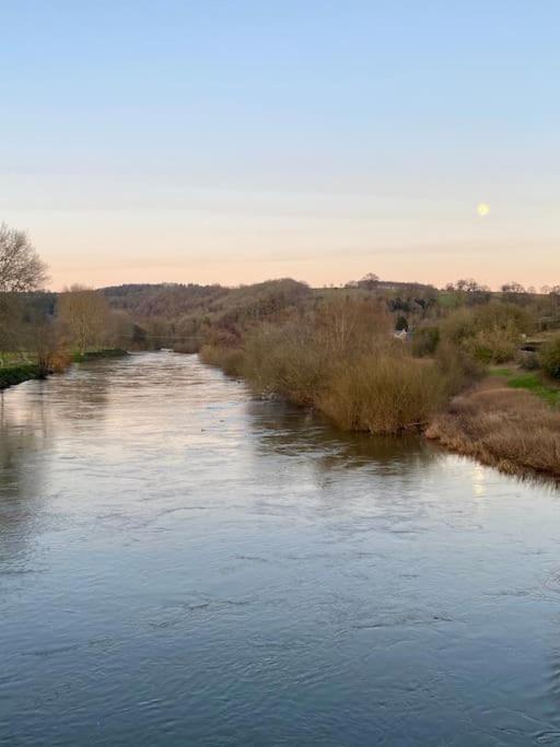 Cosy Cottage On Banks Of River Wye Foy Exterior foto